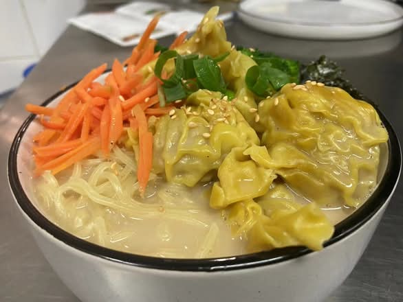 Wonton Ramen 云吞拉面